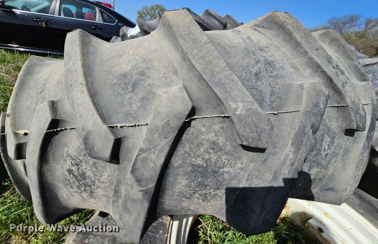 image for item DK1753 (5) tires and wheels