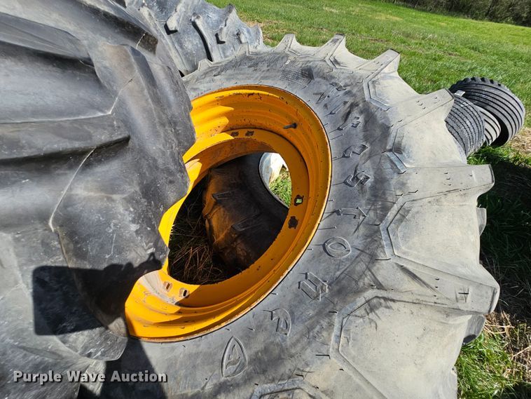 image for item DK1753 (5) tires and wheels