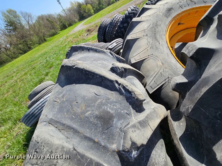 image for item DK1753 (5) tires and wheels