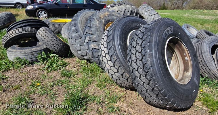 image for item DK1754 (28) tires