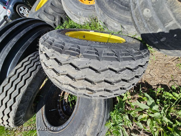 image for item DK1754 (28) tires