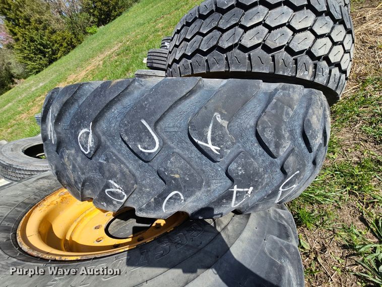 image for item DK1754 (28) tires