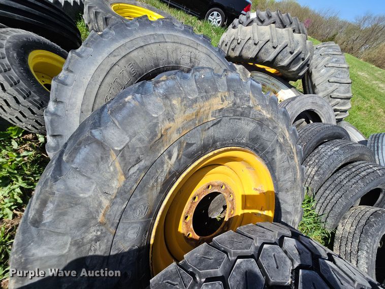 image for item DK1754 (28) tires