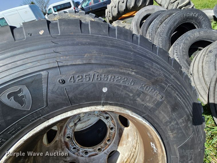 image for item DK1754 (28) tires