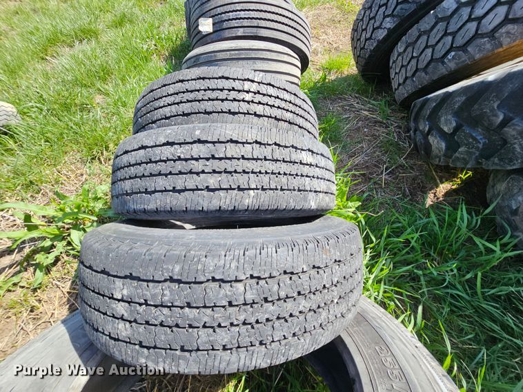 image for item DK1754 (28) tires