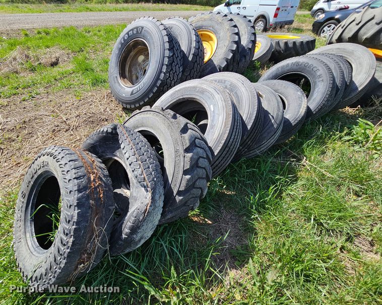 image for item DK1754 (28) tires