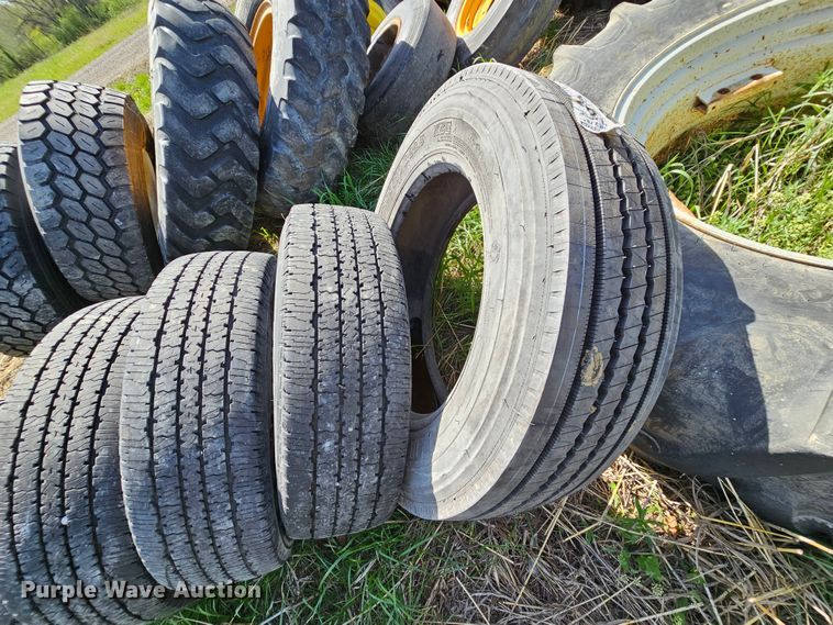 image for item DK1754 (28) tires