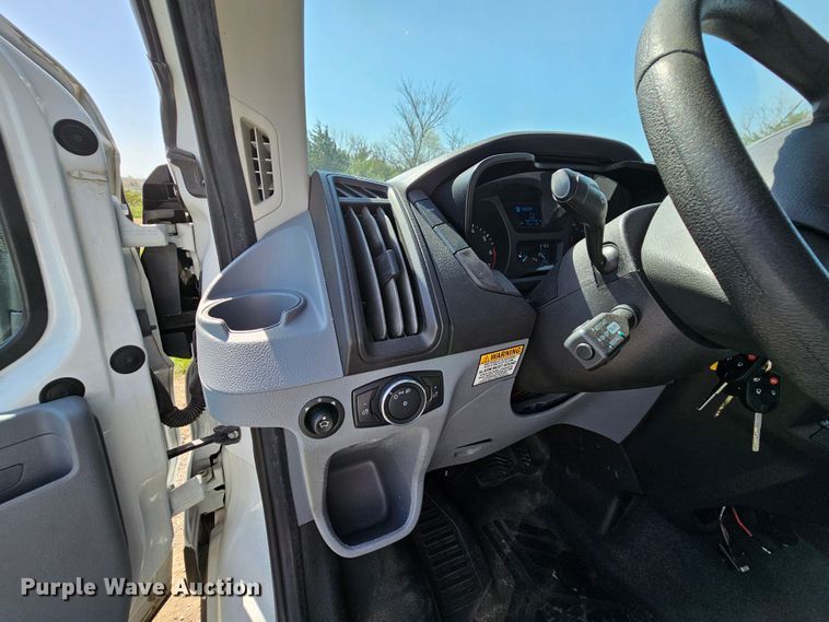 image for item DK1755 2017 Ford Transit 350  van