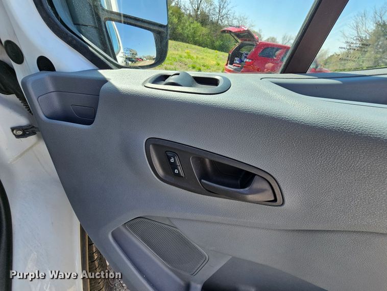 image for item DK1755 2017 Ford Transit 350  van