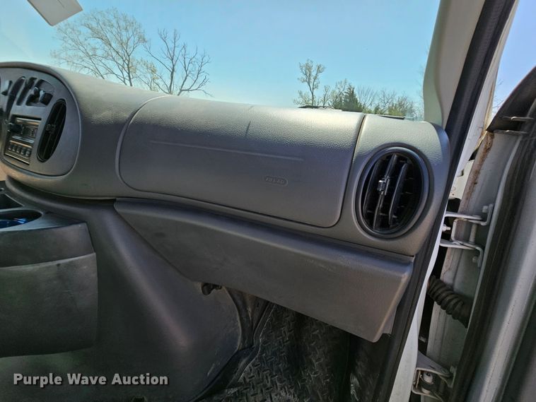 image for item DK1757 2008 Ford E350 Super Duty  van