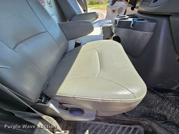 image for item DK1757 2008 Ford E350 Super Duty  van