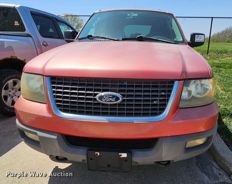 image for item DK1760 2003 Ford Expedition XLT  SUV