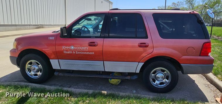image for item DK1760 2003 Ford Expedition XLT  SUV