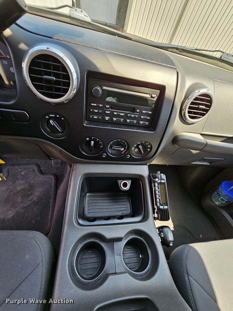 image for item DK1760 2003 Ford Expedition XLT  SUV