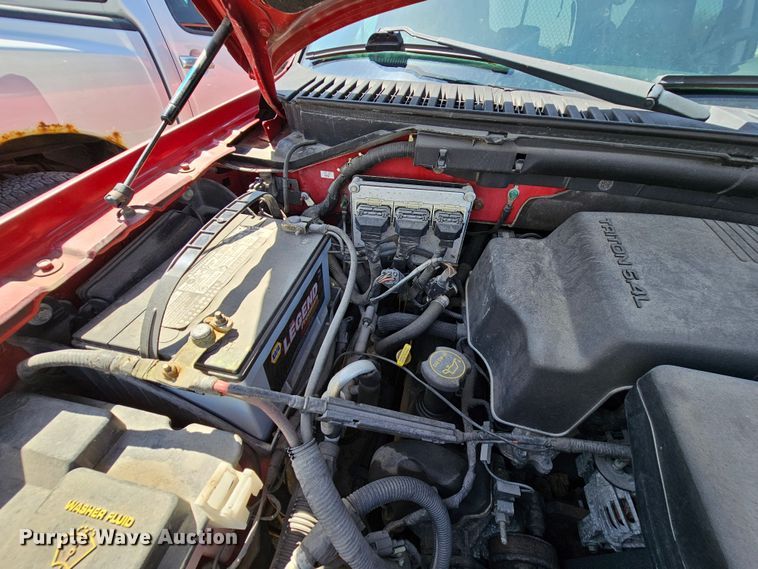 image for item DK1760 2003 Ford Expedition XLT  SUV