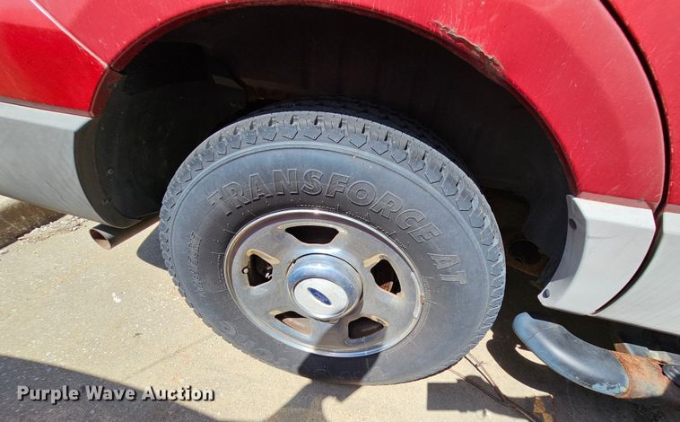 image for item DK1760 2003 Ford Expedition XLT  SUV