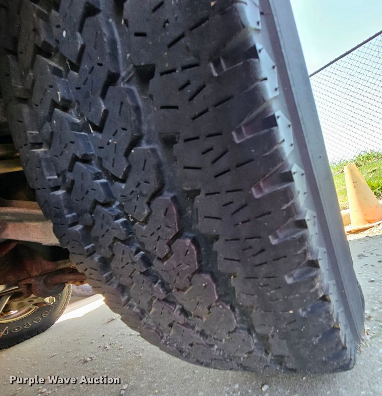 image for item DK1760 2003 Ford Expedition XLT  SUV