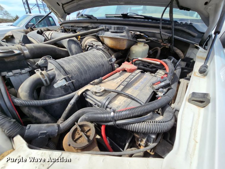 image for item DK1770 2006 Ford F350 Super Duty XLT  flatbed pickup truck