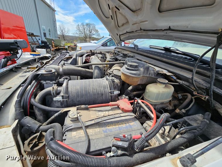 image for item DK1770 2006 Ford F350 Super Duty XLT  flatbed pickup truck