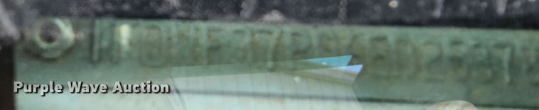 image for item DK1770 2006 Ford F350 Super Duty XLT  flatbed pickup truck