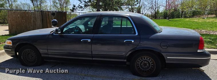 image for item DK1772 1999 Ford Crown Victoria Police Interceptor