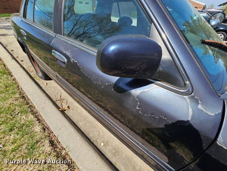 image for item DK1772 1999 Ford Crown Victoria Police Interceptor
