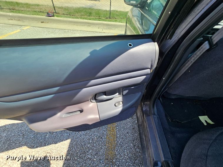 image for item DK1772 1999 Ford Crown Victoria Police Interceptor