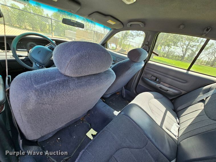 image for item DK1772 1999 Ford Crown Victoria Police Interceptor