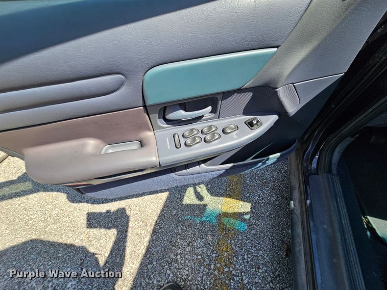 image for item DK1772 1999 Ford Crown Victoria Police Interceptor