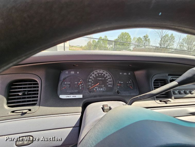 image for item DK1772 1999 Ford Crown Victoria Police Interceptor