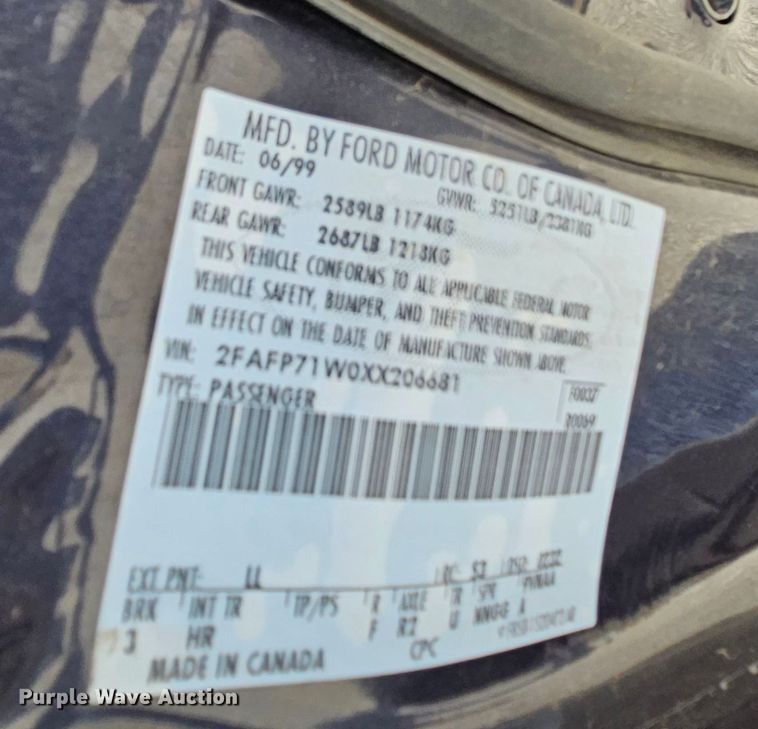 image for item DK1772 1999 Ford Crown Victoria Police Interceptor