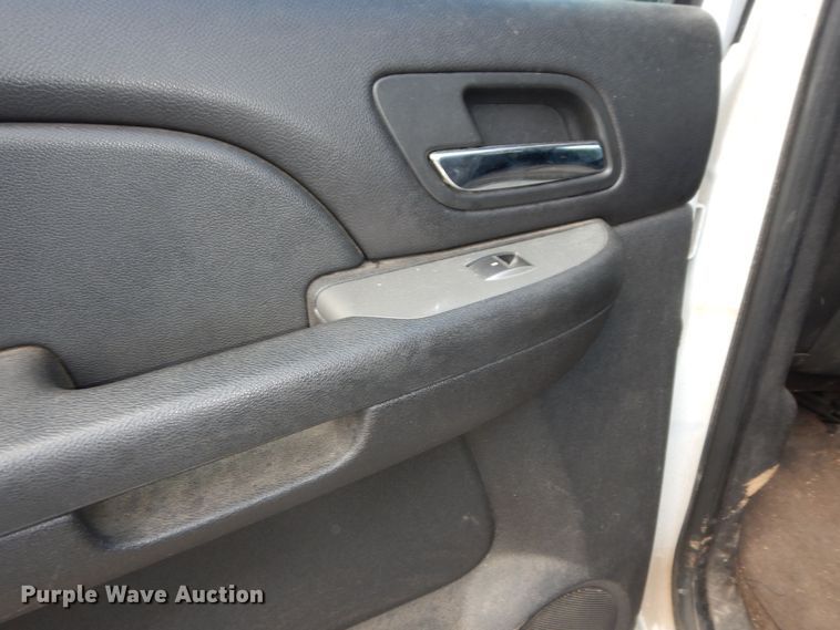 image for item DK1776 2012 Chevrolet Suburban 1500  SUV