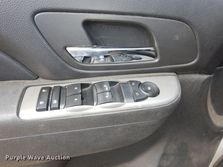 image for item DK1776 2012 Chevrolet Suburban 1500  SUV