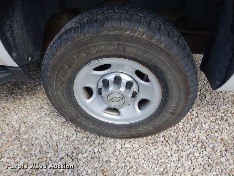 image for item DK1776 2012 Chevrolet Suburban 1500  SUV