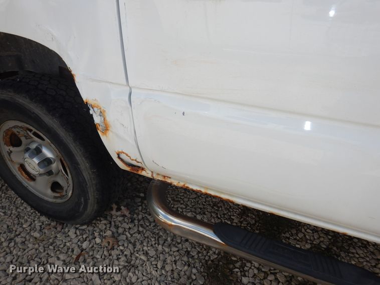 image for item DK1777 2006 Chevrolet Suburban 1500  SUV