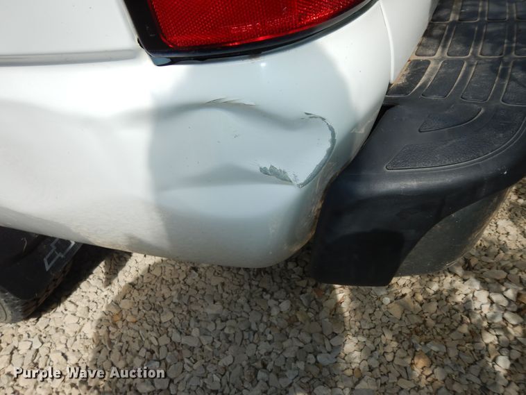 image for item DK1777 2006 Chevrolet Suburban 1500  SUV