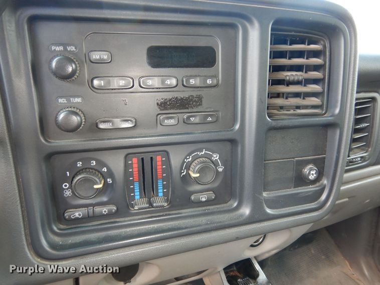 image for item DK1777 2006 Chevrolet Suburban 1500  SUV