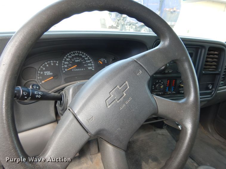 image for item DK1777 2006 Chevrolet Suburban 1500  SUV