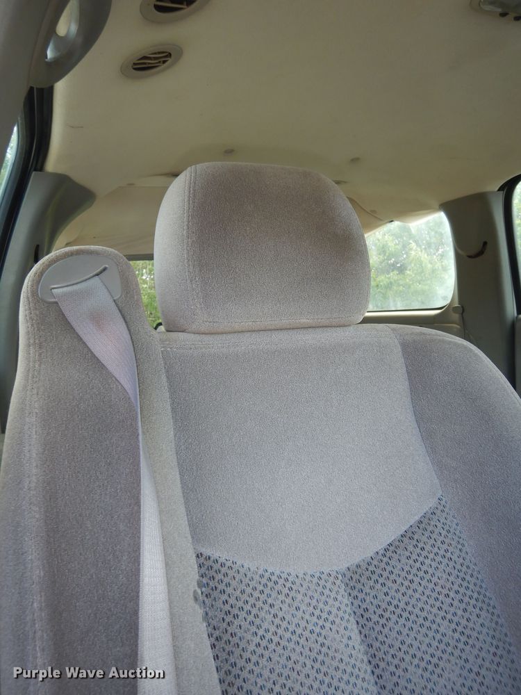 image for item DK1777 2006 Chevrolet Suburban 1500  SUV