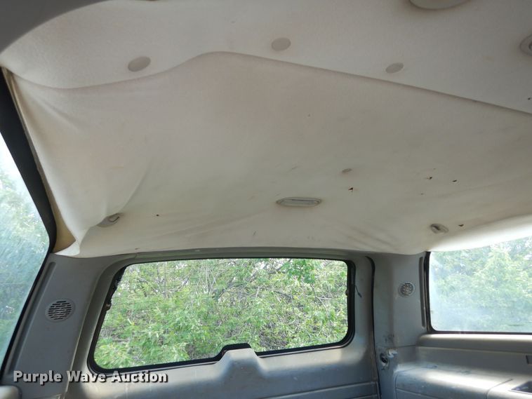 image for item DK1777 2006 Chevrolet Suburban 1500  SUV