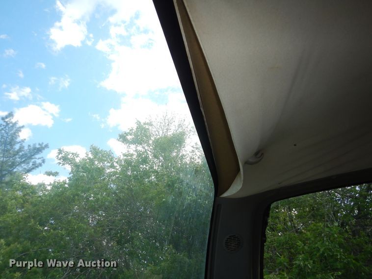 image for item DK1777 2006 Chevrolet Suburban 1500  SUV