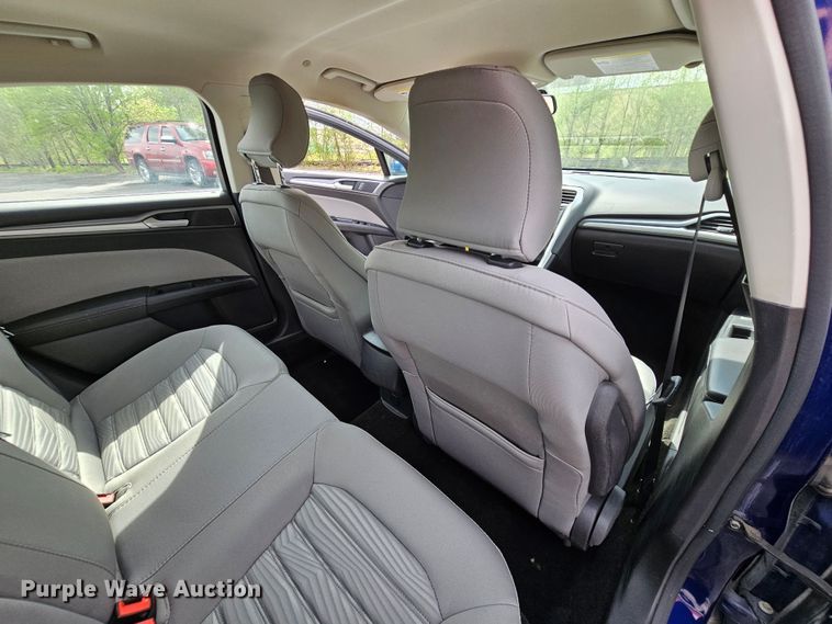 image for item DK1783 2016 Ford Fusion Hybrid