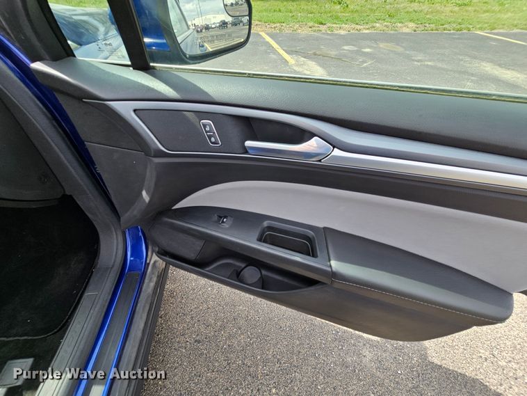 image for item DK1783 2016 Ford Fusion Hybrid