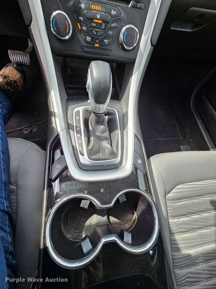 image for item DK1783 2016 Ford Fusion Hybrid