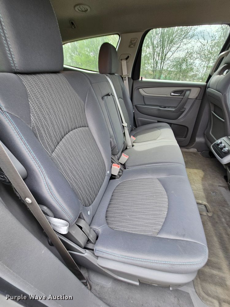 image for item DK1786 2014 Chevrolet Traverse LS  SUV