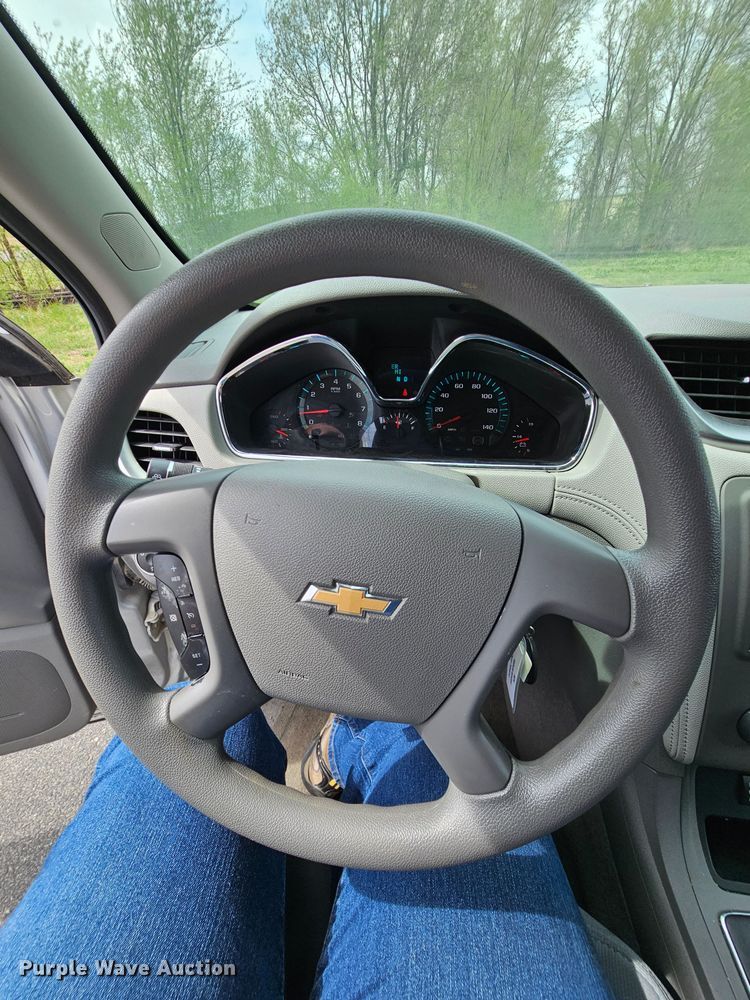 image for item DK1786 2014 Chevrolet Traverse LS  SUV