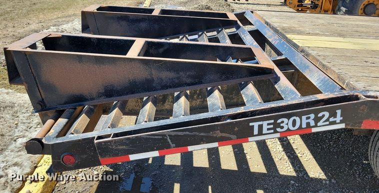 image for item DK5212 2007 Trail Eze TE30R24  equipment trailer