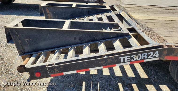 image for item DK5213 2007 Trail Eze TE30R24  equipment trailer