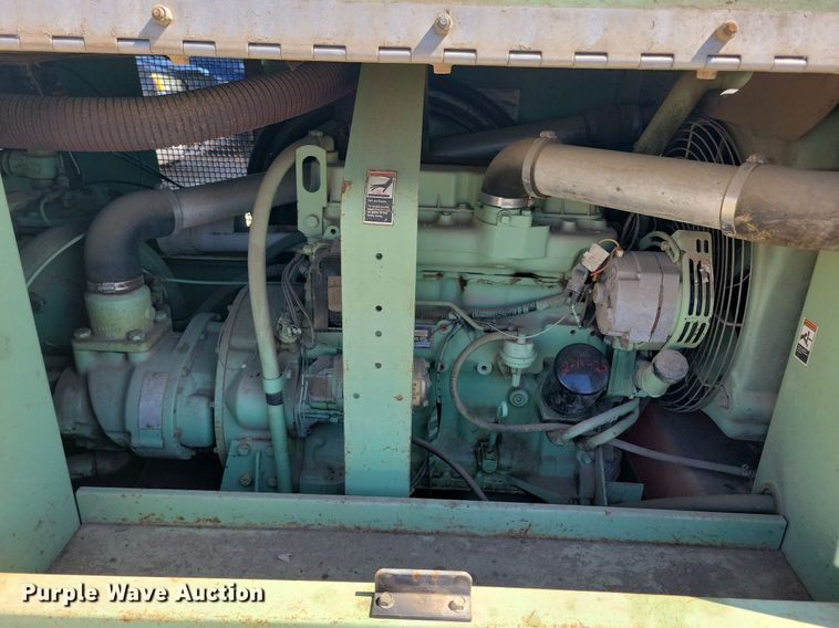 image for item DK5215 Sullair 185  air compressor