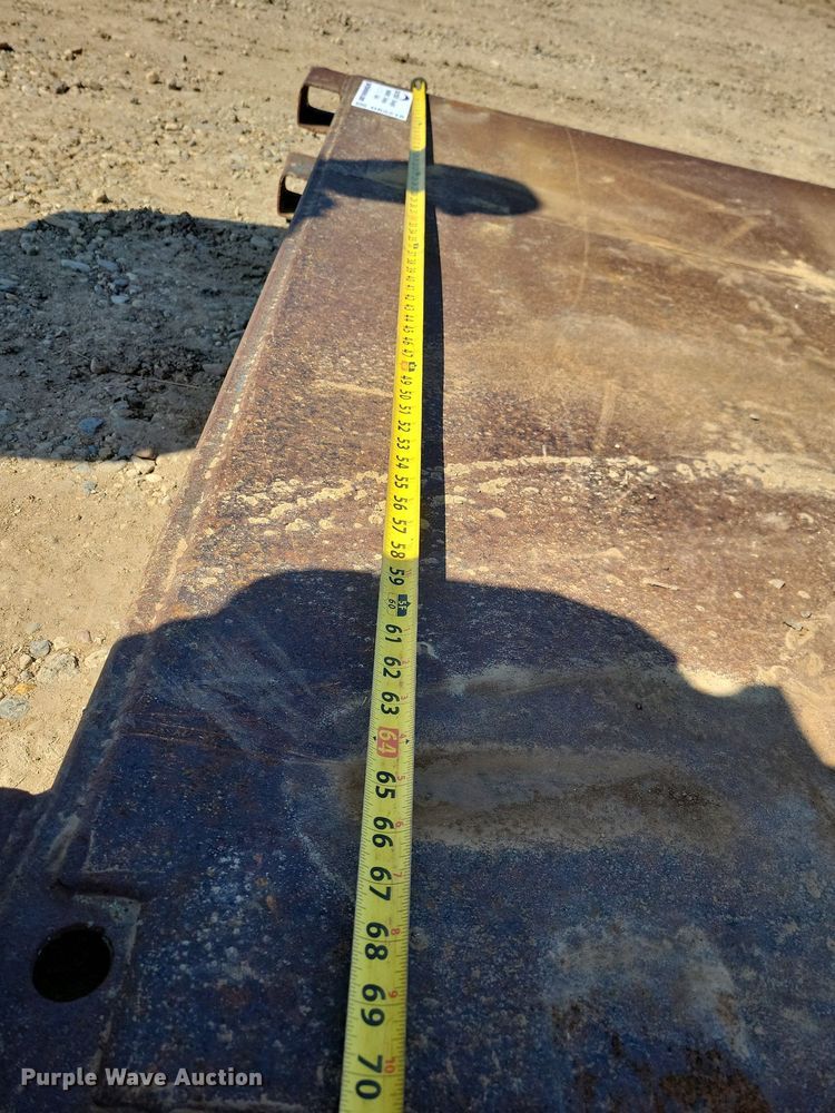 image for item DK5218 GME 3L  trench box